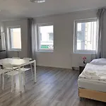 T&k - Zentrum - 1 And 2 *
